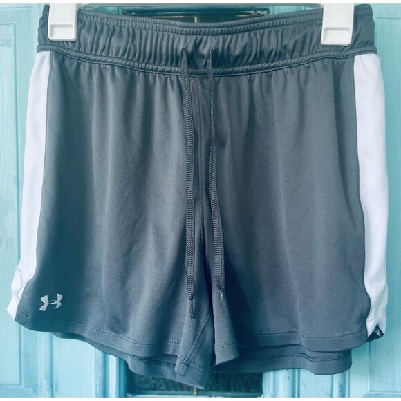 Under Armour SzSm Gray Shorts Active Gym Running Shorts Stretchy womens - Picture 1 of 6